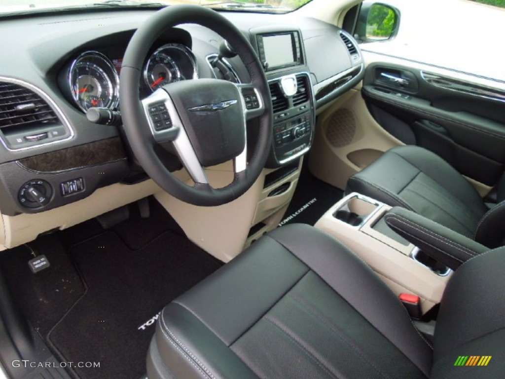 Black/Light Graystone Interior 2013 Chrysler Town & Country Touring Photo #69500929