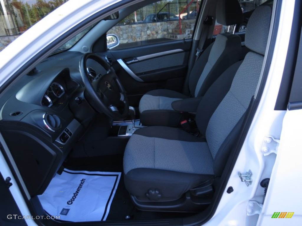 2010 Aveo Aveo5 LT - Summit White / Charcoal photo #10