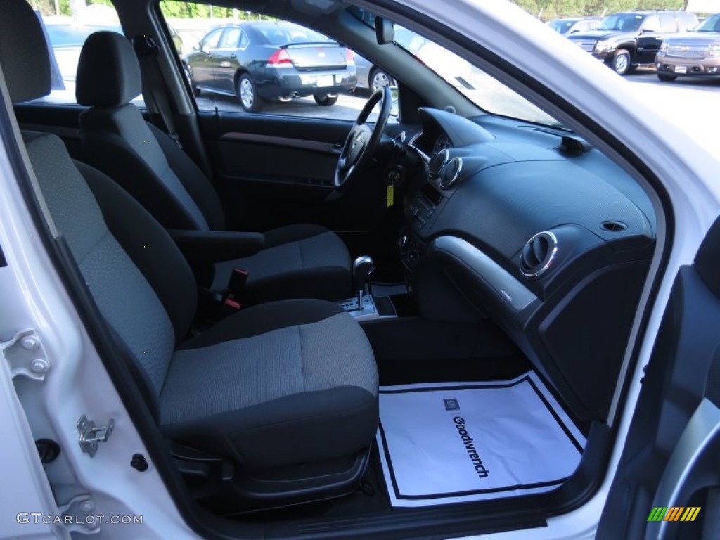 2010 Aveo Aveo5 LT - Summit White / Charcoal photo #15