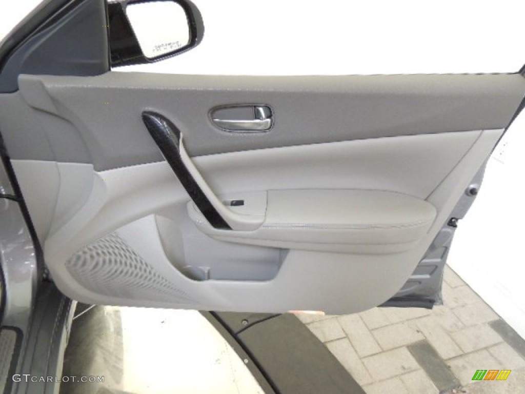 2009 Maxima 3.5 SV - Precision Gray Metallic / Frost Leather photo #13