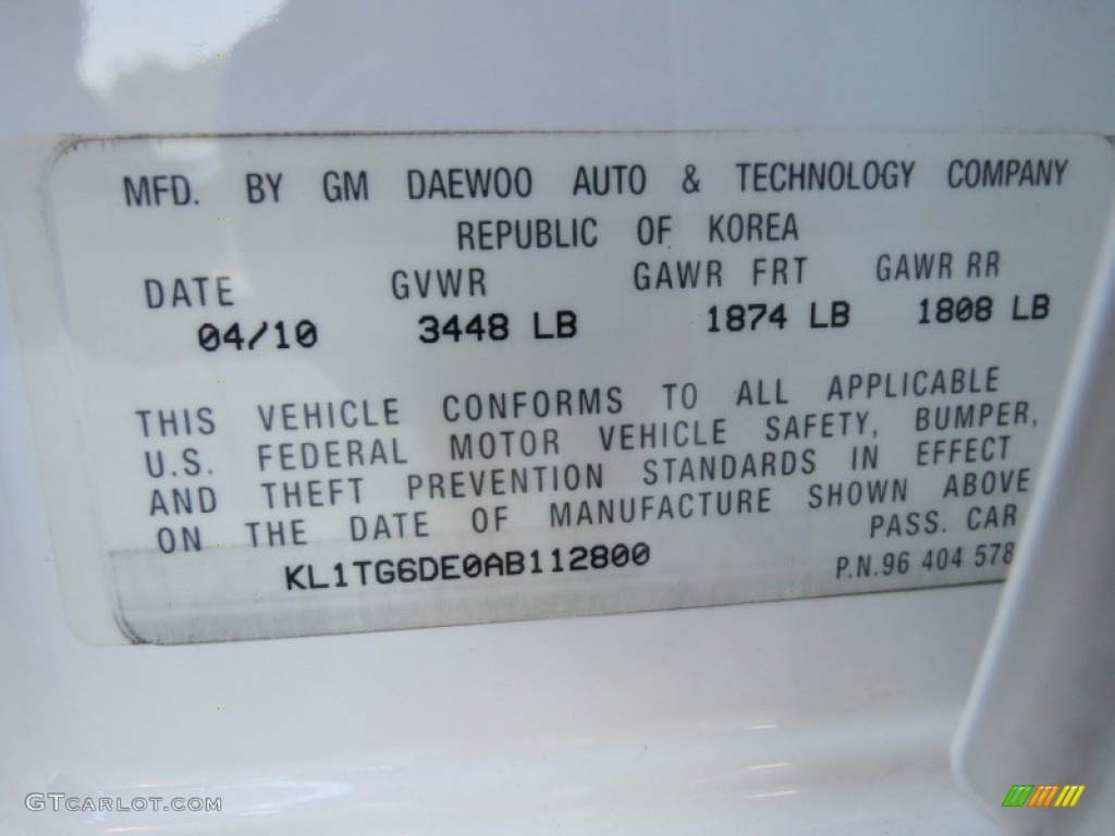 2010 Aveo Aveo5 LT - Summit White / Charcoal photo #24