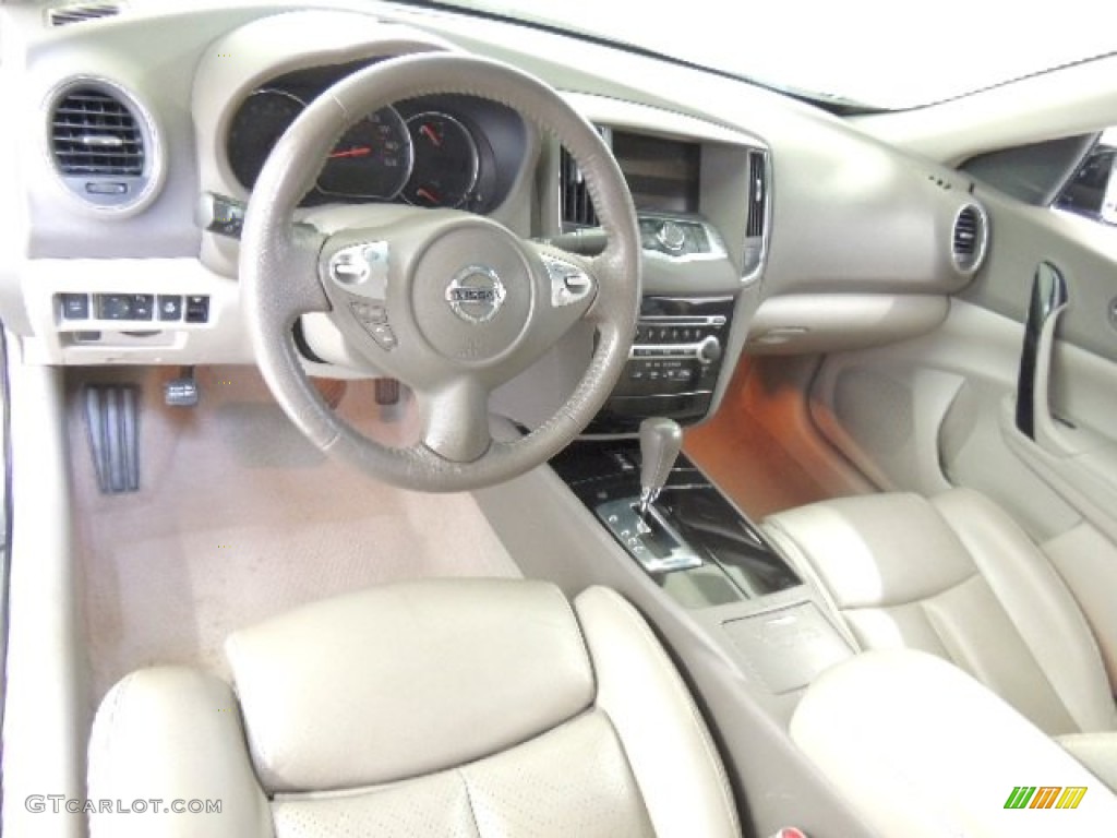 2009 Maxima 3.5 SV - Precision Gray Metallic / Frost Leather photo #18