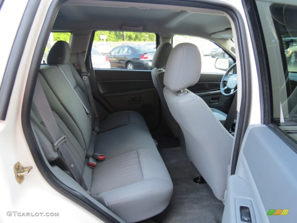 2006 Grand Cherokee Laredo - Stone White / Medium Slate Gray photo #15