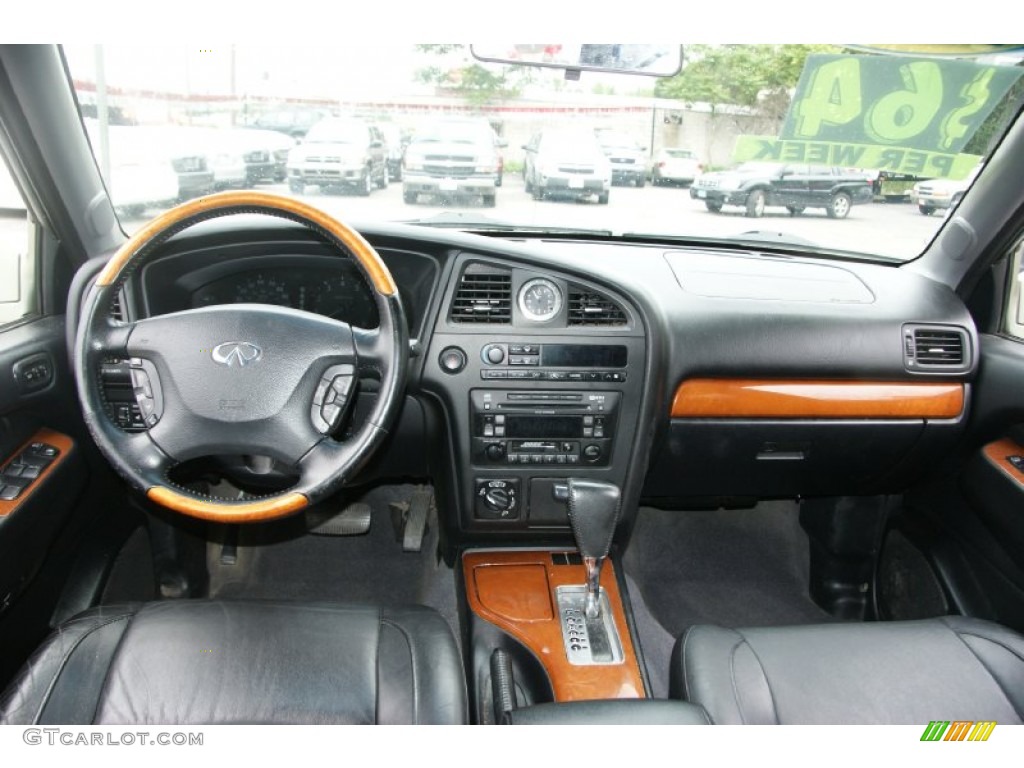 2002 Infiniti QX4 4x4 Graphite Dashboard Photo #69504823