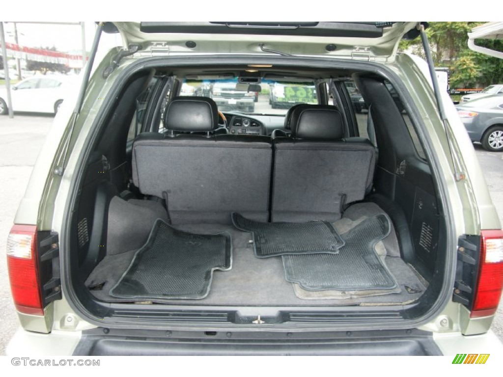 2002 Infiniti QX4 4x4 Trunk Photo #69504874