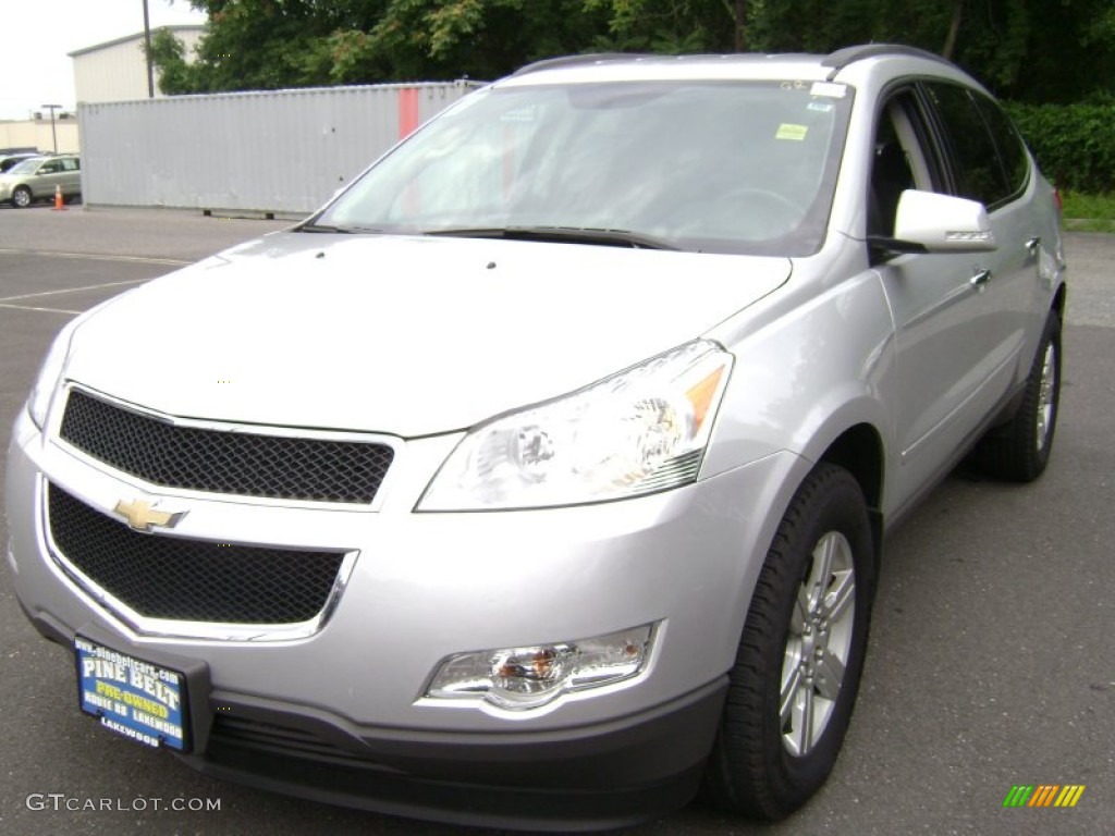 Silver Ice Metallic Chevrolet Traverse