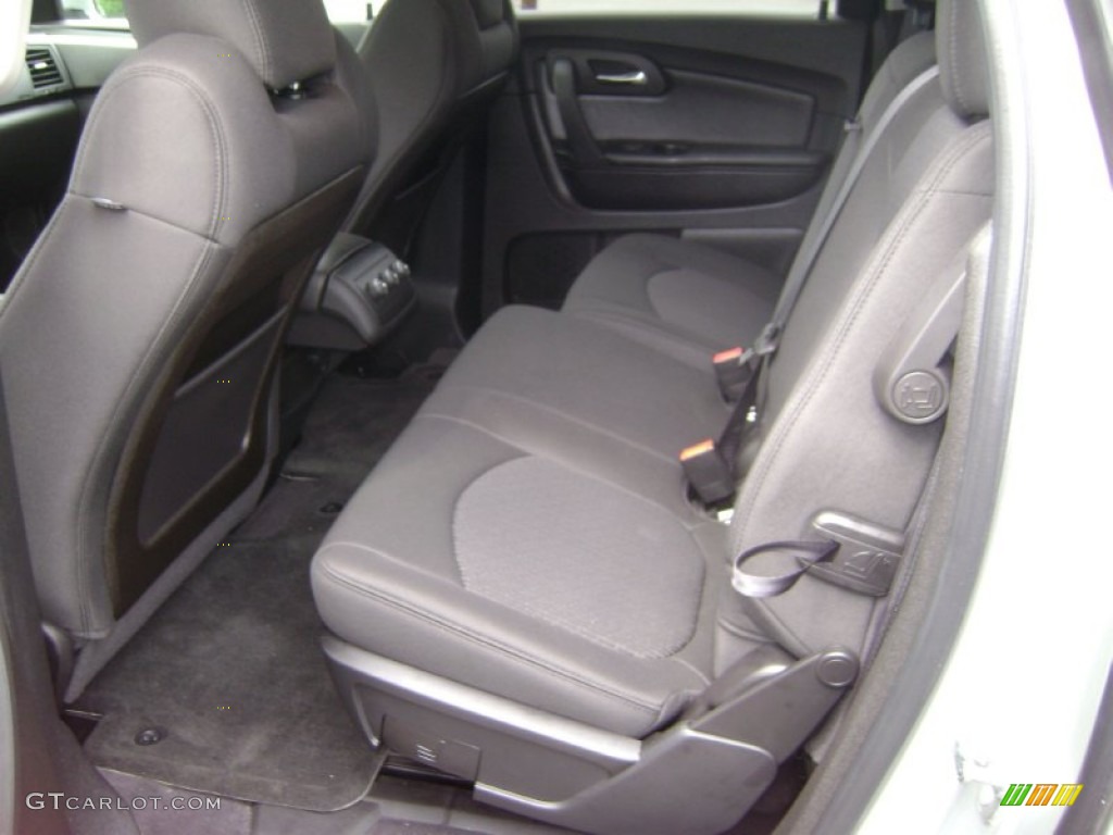 2010 Traverse LT - Silver Ice Metallic / Dark Gray/Light Gray photo #11