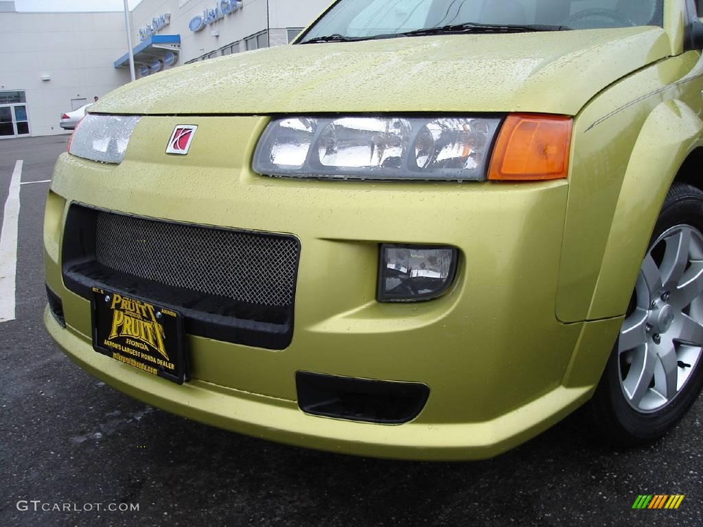 2004 VUE Red Line AWD - Electric Lime / Tan photo #9