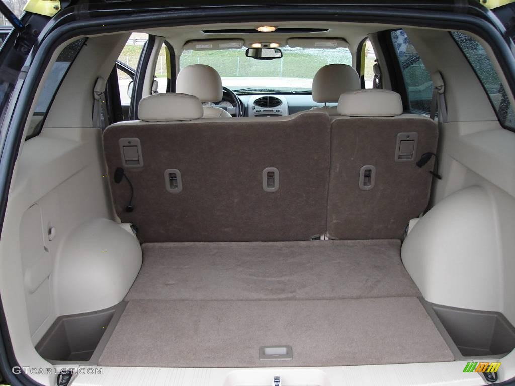 2004 VUE Red Line AWD - Electric Lime / Tan photo #17