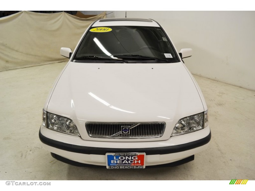 2000 V40 1.9T Wagon - White / Silver Gray photo #4