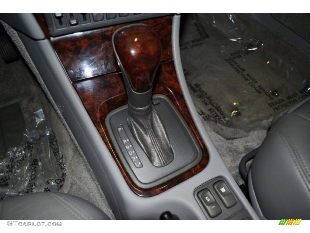 2000 V40 1.9T Wagon - White / Silver Gray photo #22