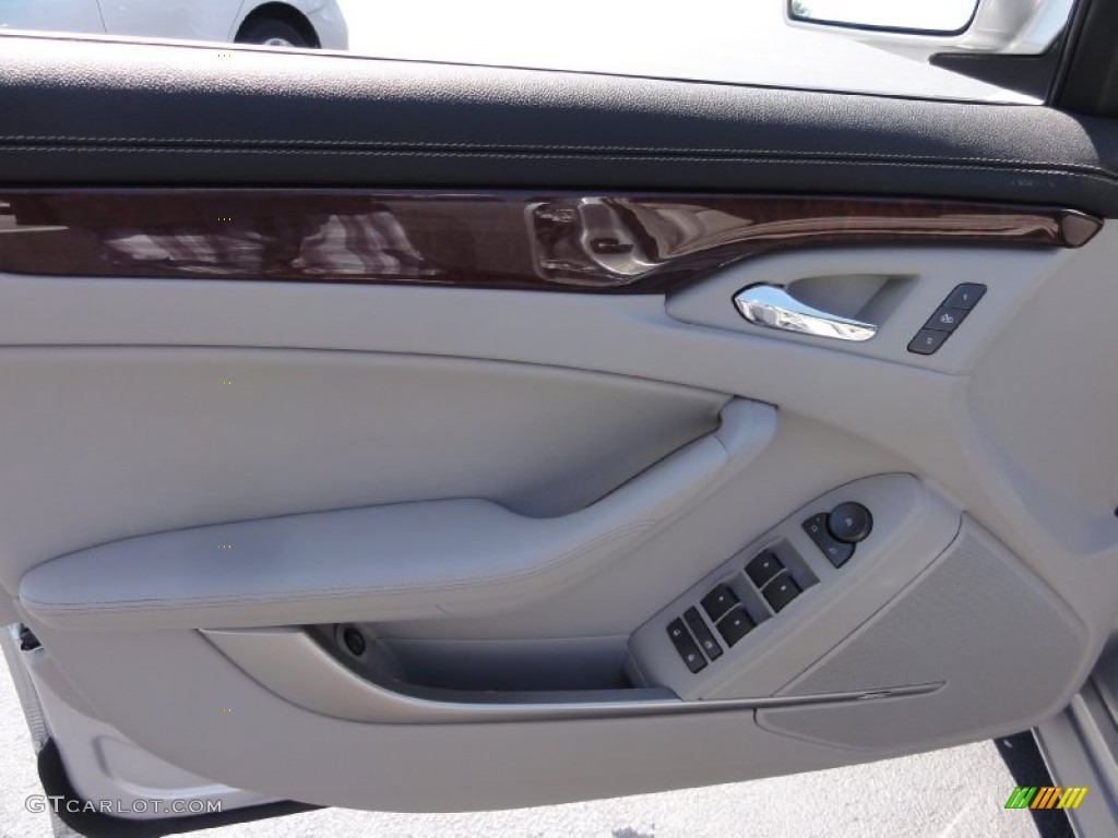 2009 CTS 4 AWD Sedan - Radiant Silver / Light Titanium/Ebony photo #14