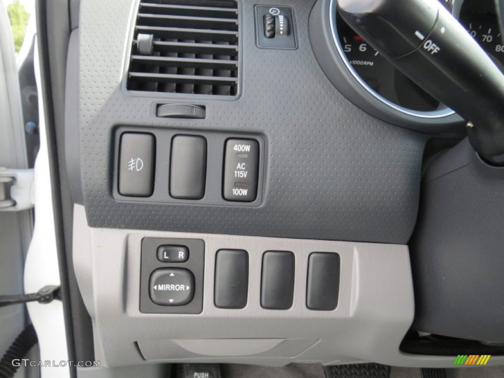 2006 Toyota Tacoma V6 TRD Sport Double Cab 4x4 Controls Photo #69511101