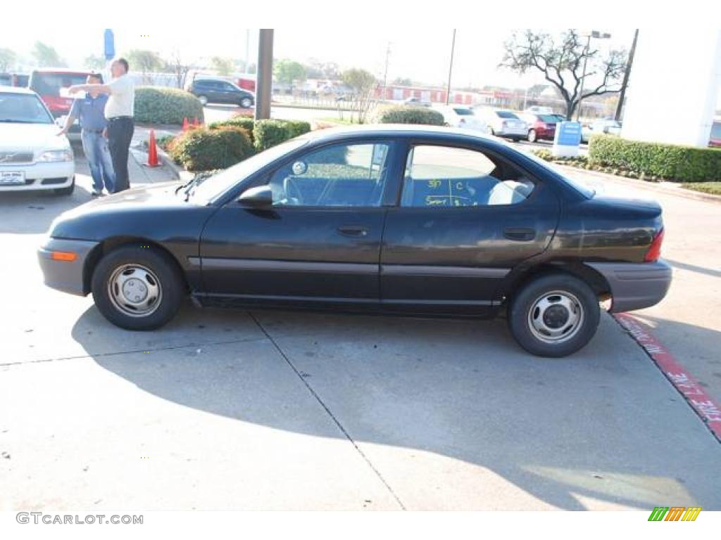 1995 Neon Sedan - Black / Dark Slate photo #4