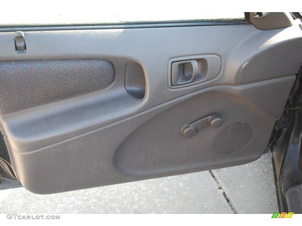 1995 Neon Sedan - Black / Dark Slate photo #11