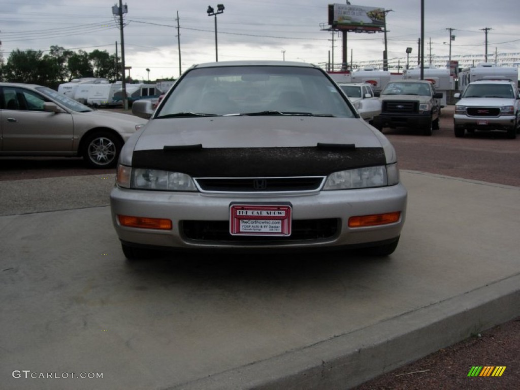 1997 Accord LX Sedan - Heather Mist Metallic / Gray photo #13