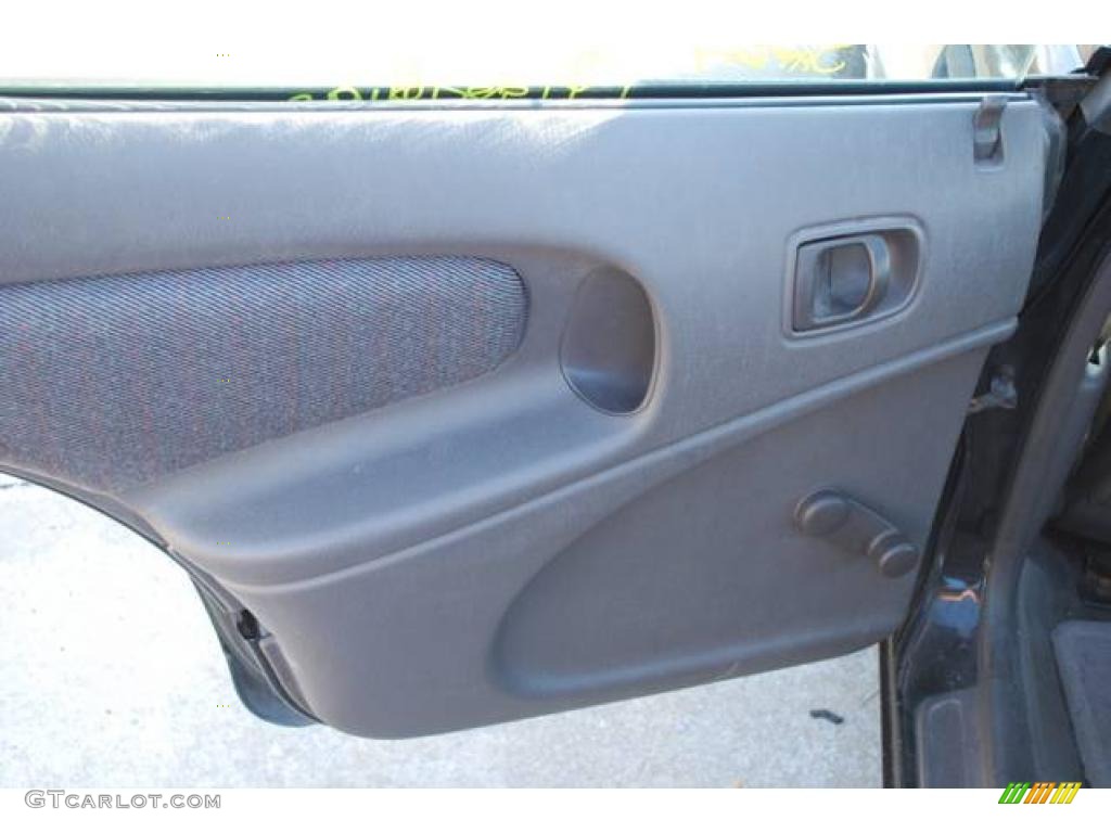 1995 Neon Sedan - Black / Dark Slate photo #26