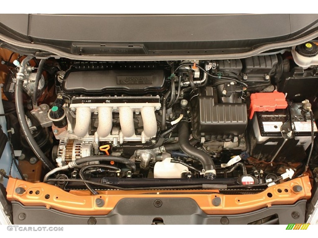 2009 Honda Fit Sport Engine Photos