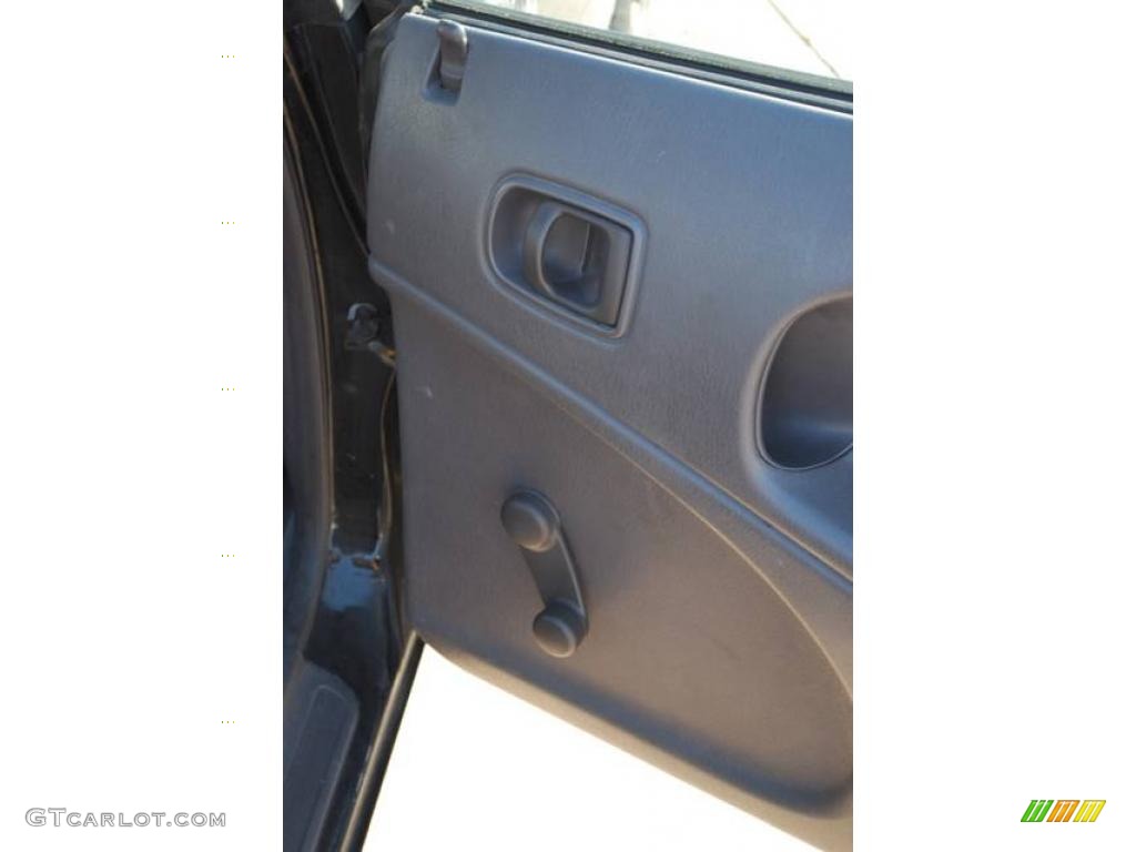 1995 Neon Sedan - Black / Dark Slate photo #31