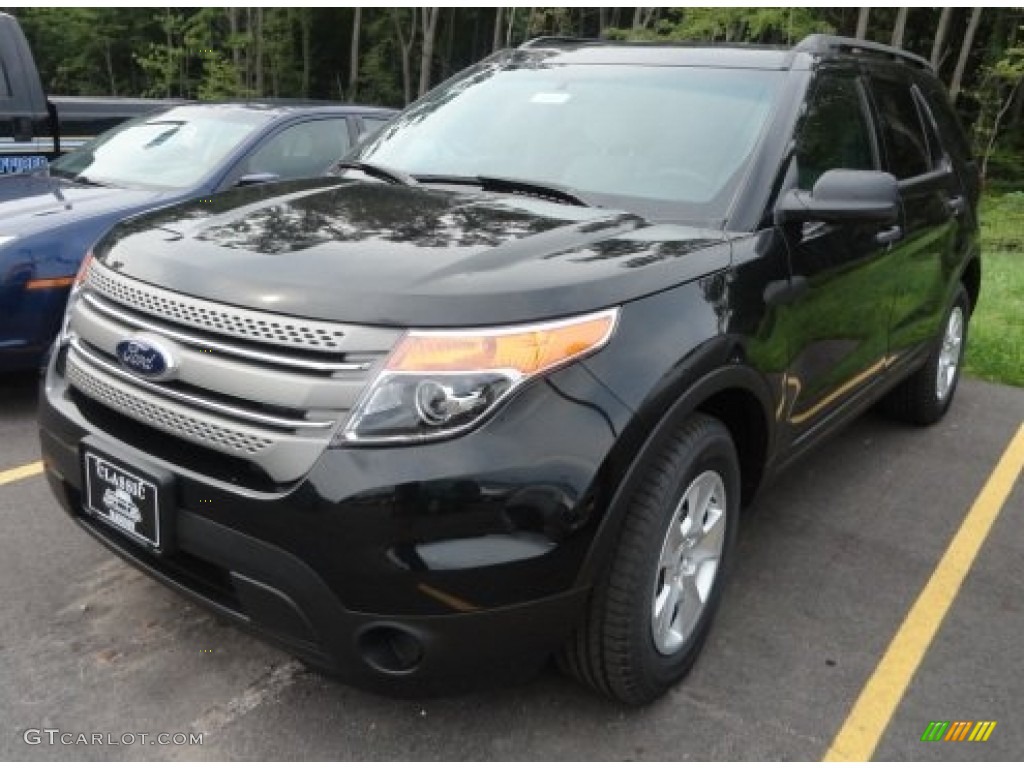 2013 Explorer 4WD - Tuxedo Black Metallic / Medium Light Stone photo #1