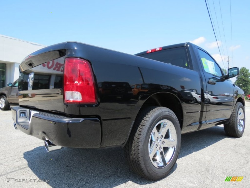 2012 Ram 1500 Express Regular Cab - Black / Dark Slate Gray/Medium Graystone photo #7