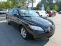 Black - Camry LE Photo No. 7