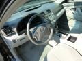 Black - Camry LE Photo No. 20