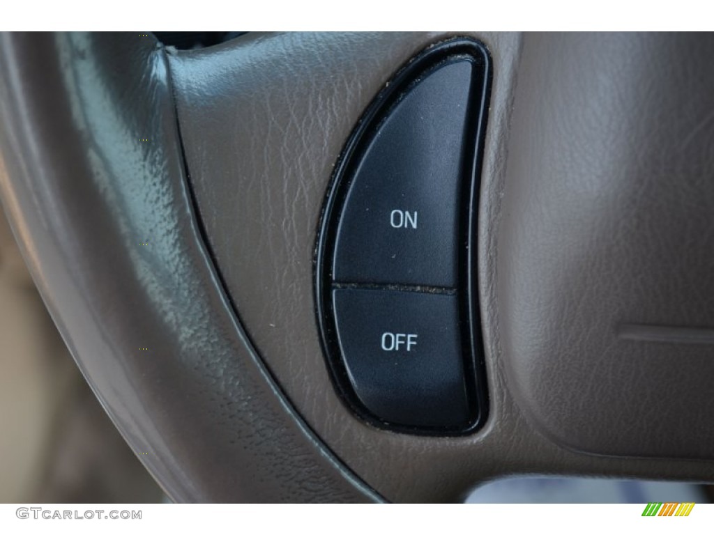 1997 Lincoln Continental Standard Continental Model Controls Photo #69518452
