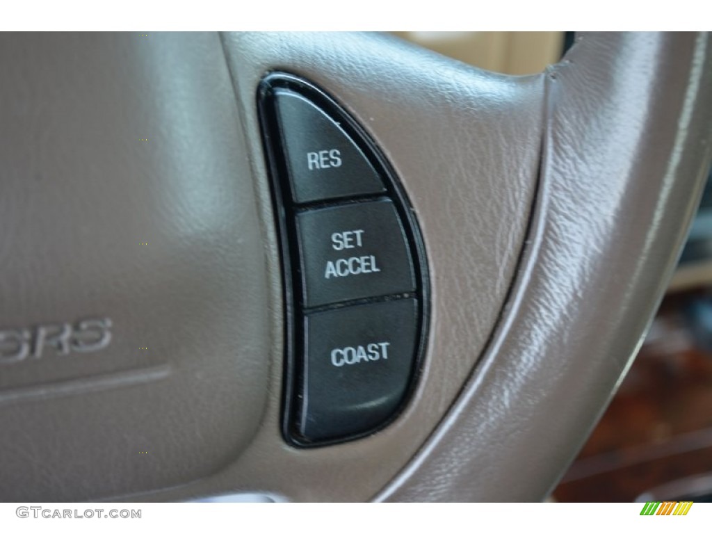 1997 Lincoln Continental Standard Continental Model Controls Photo #69518458