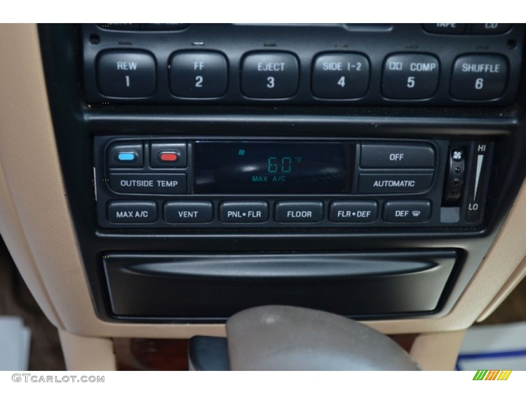 1997 Lincoln Continental Standard Continental Model Controls Photo #69518476