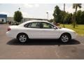 2002 Vibrant White Ford Taurus SE  photo #4