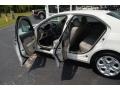 2011 White Suede Ford Fusion SE V6  photo #10