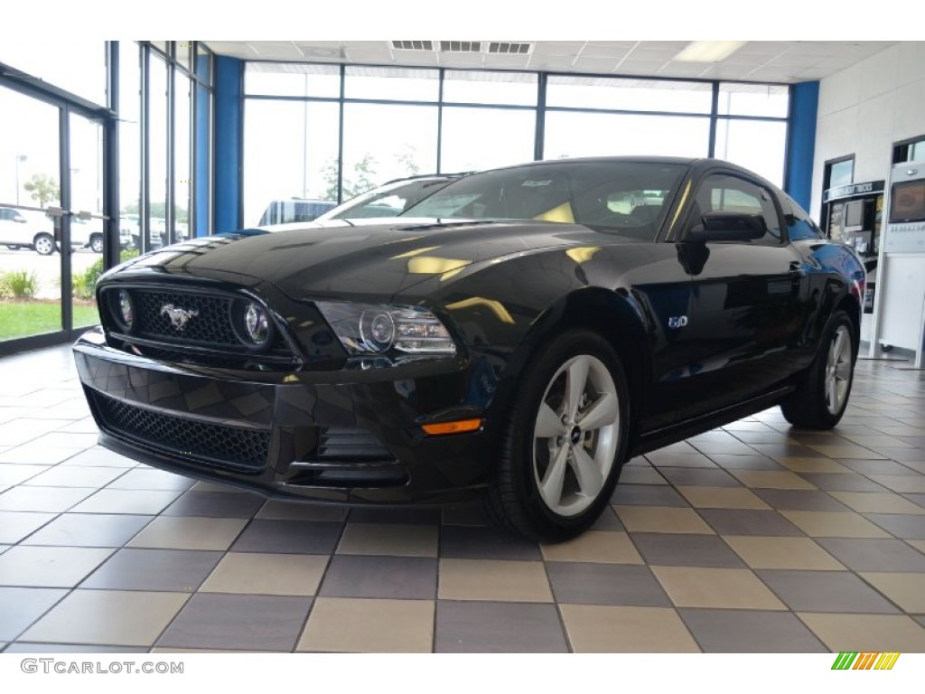 Black Ford Mustang