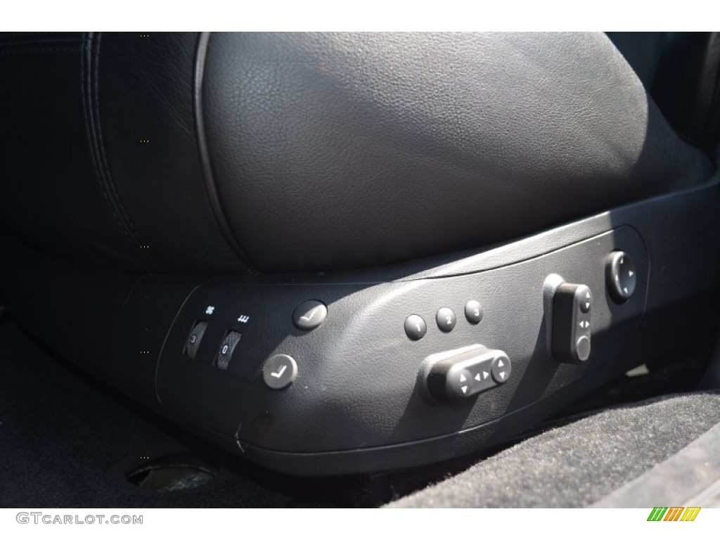 2005 Maserati Quattroporte Standard Quattroporte Model Controls Photo #69522142