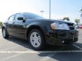 Black - Avenger SXT Photo No. 4