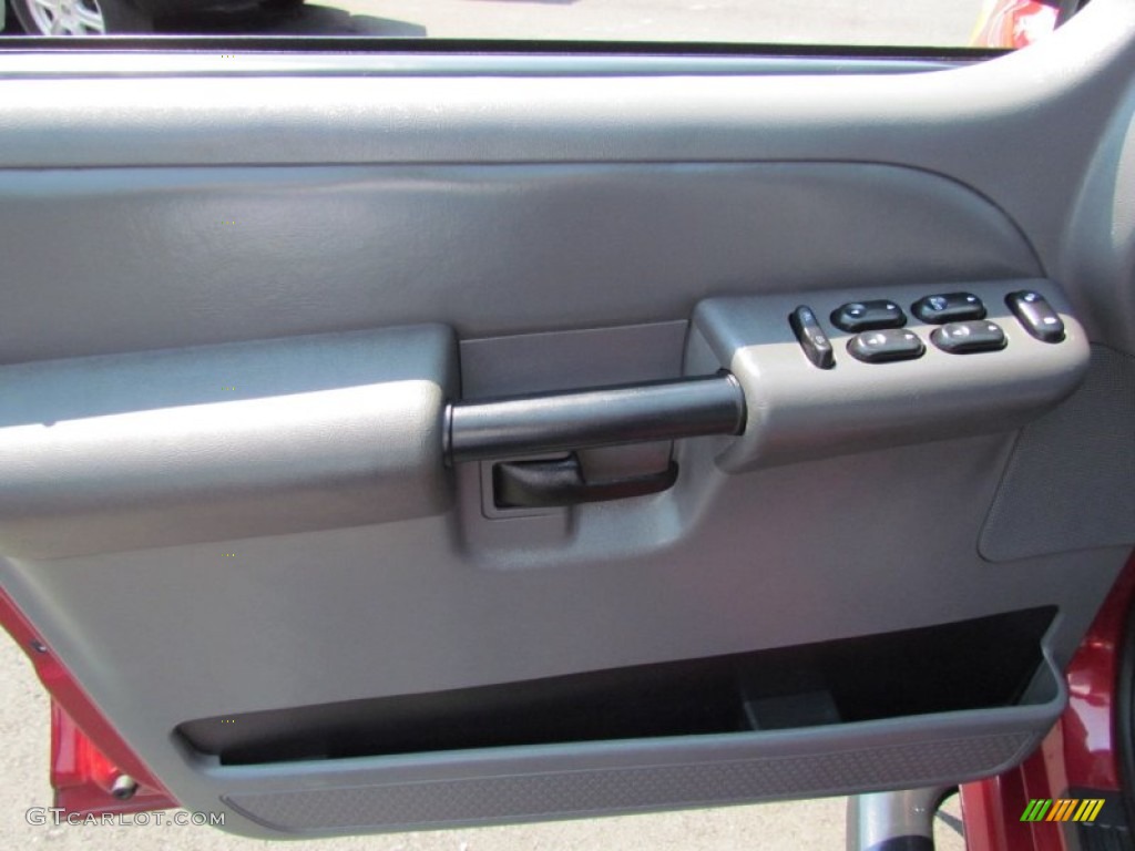 2004 Explorer Sport Trac XLT 4x4 - Red Fire Metallic / Medium Dark Flint/Dark Flint photo #15