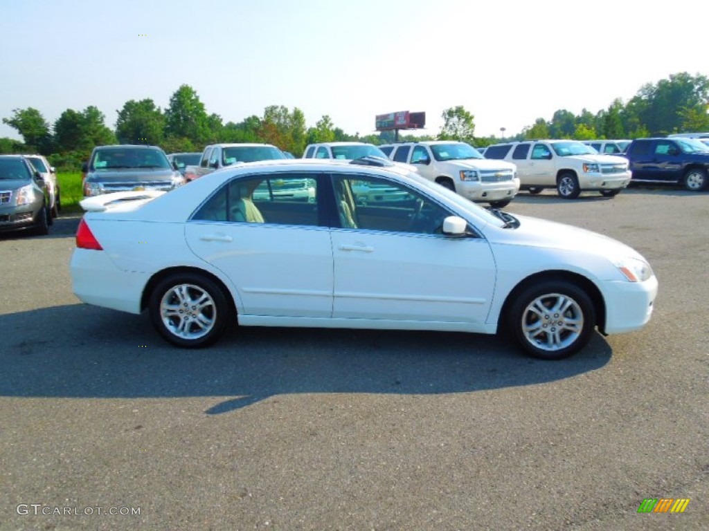 2006 Accord EX-L Sedan - Taffeta White / Ivory photo #3
