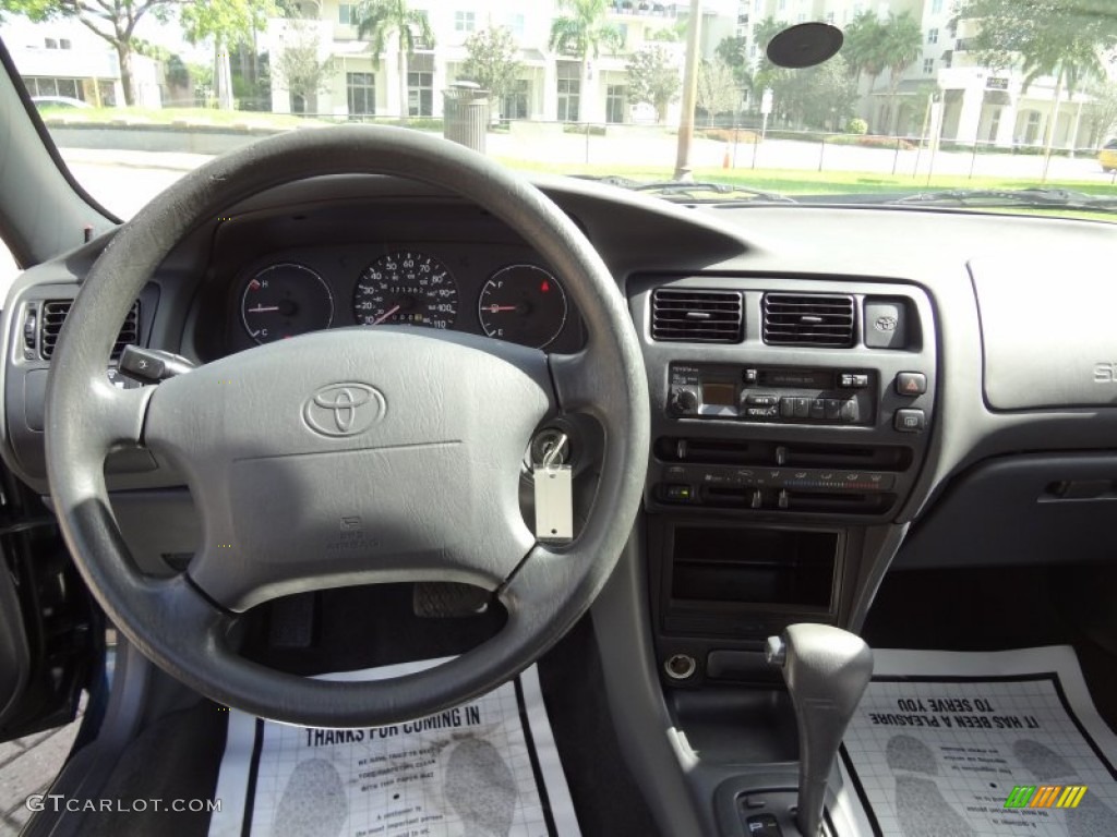 1997 Corolla  - Dark Emerald Pearl Green Metallic / Gray photo #19