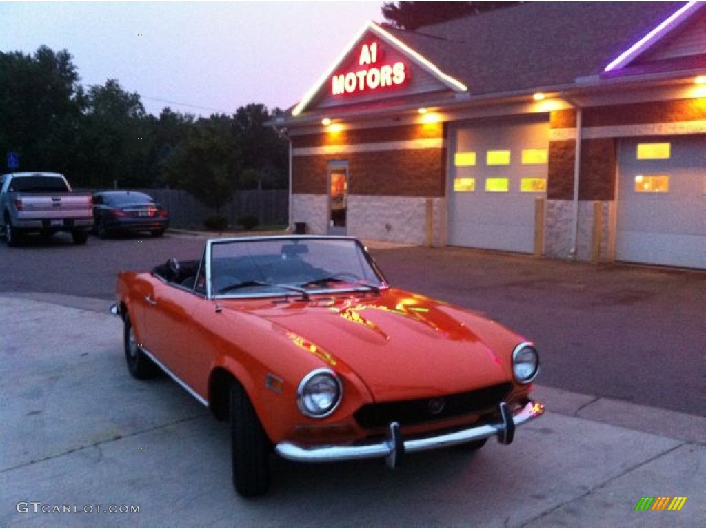 Orange Fiat 124 Spider