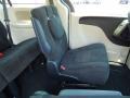 Stone White - Grand Caravan Mainstreet Photo No. 22