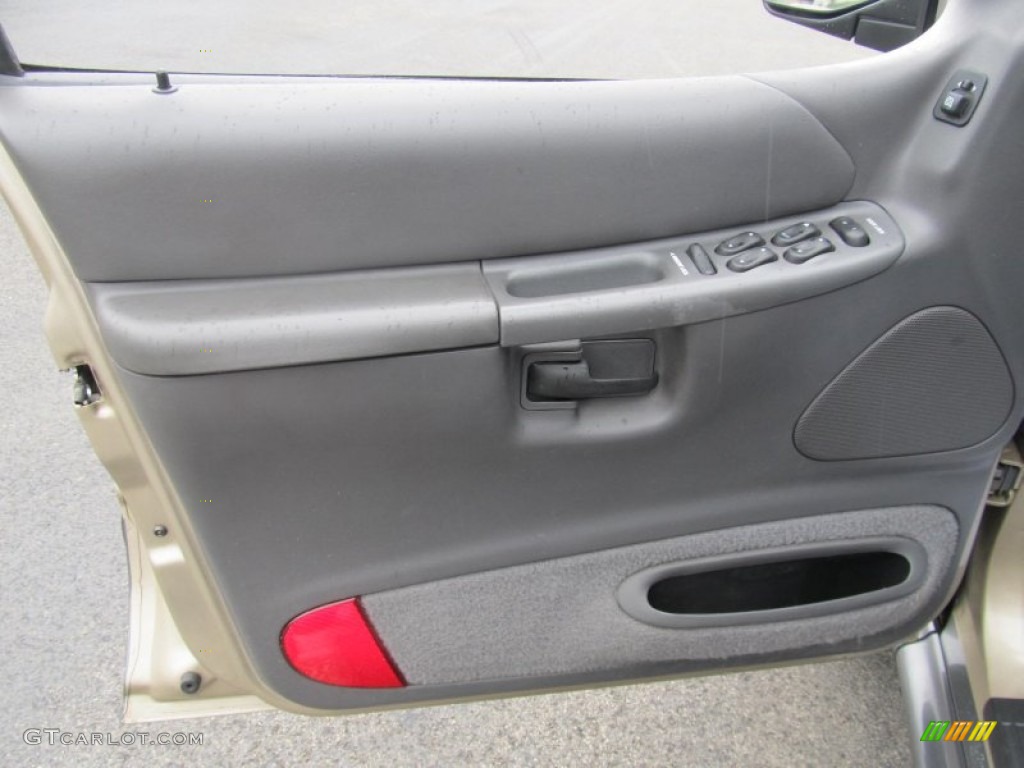 2000 Ford Explorer XLT 4x4 Medium Graphite Door Panel Photo #69535635