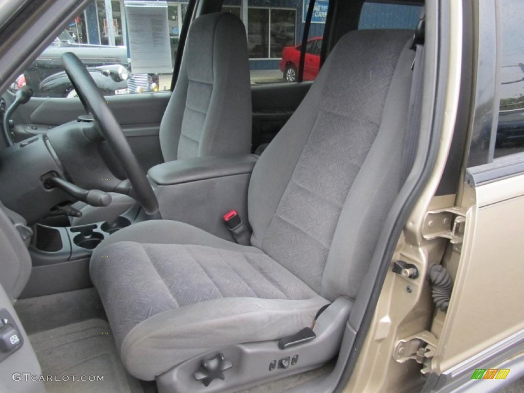 Medium Graphite Interior 2000 Ford Explorer XLT 4x4 Photo #69535641