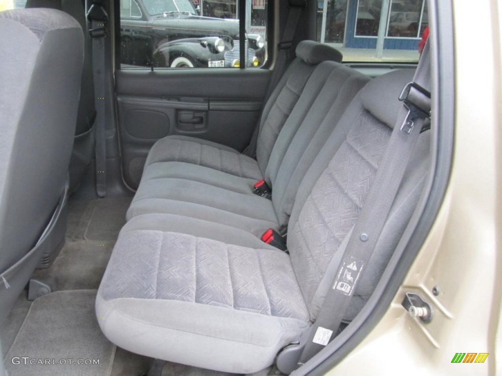 Medium Graphite Interior 2000 Ford Explorer XLT 4x4 Photo #69535650