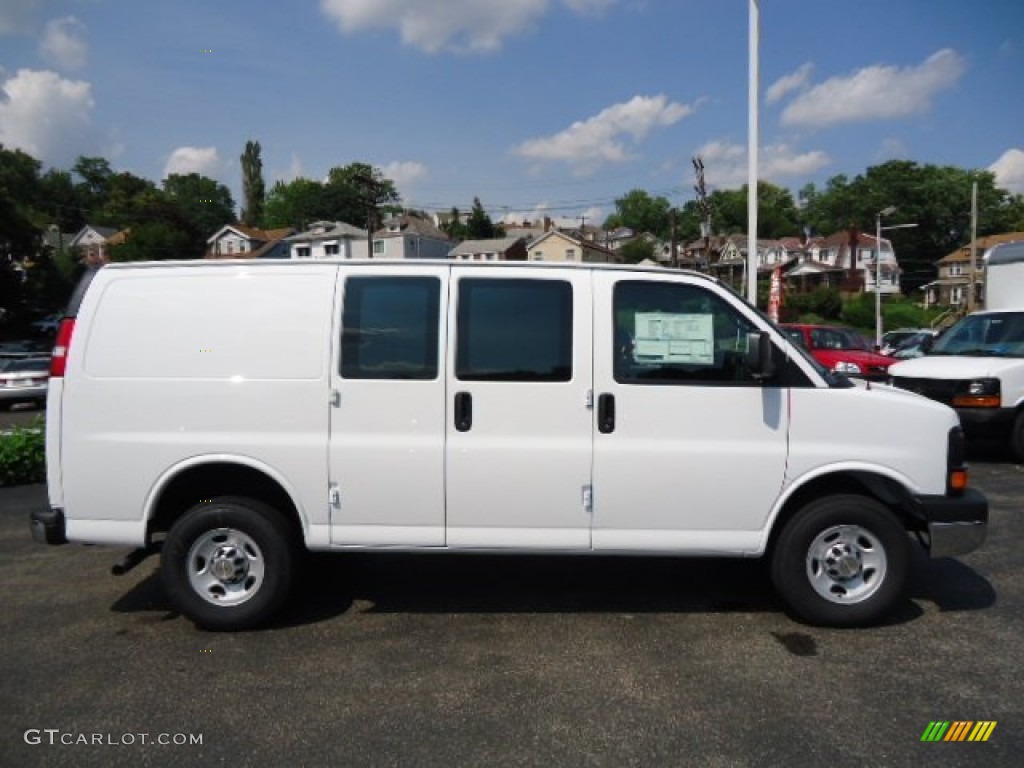 Summit White 2013 Chevrolet Express 2500 Cargo Van Exterior Photo #69536112