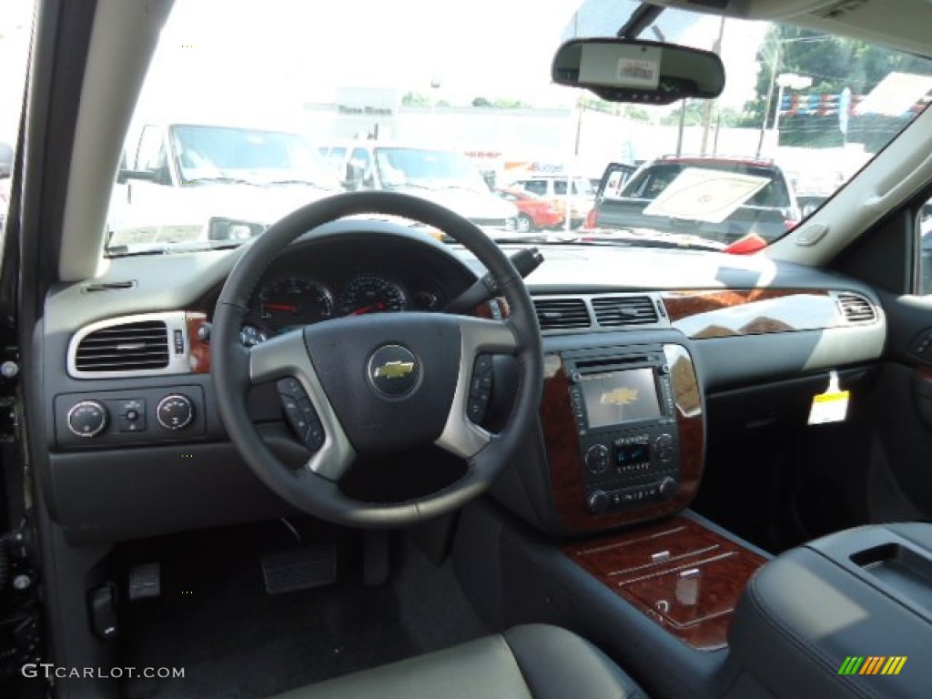 2013 Chevrolet Suburban LTZ 4x4 Dashboard Photos
