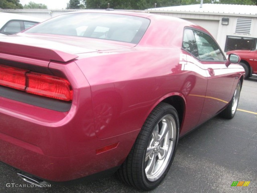 2010 Challenger R/T Classic Furious Fuchsia Edition - Furious Fuchsia / Dark Slate Gray photo #10