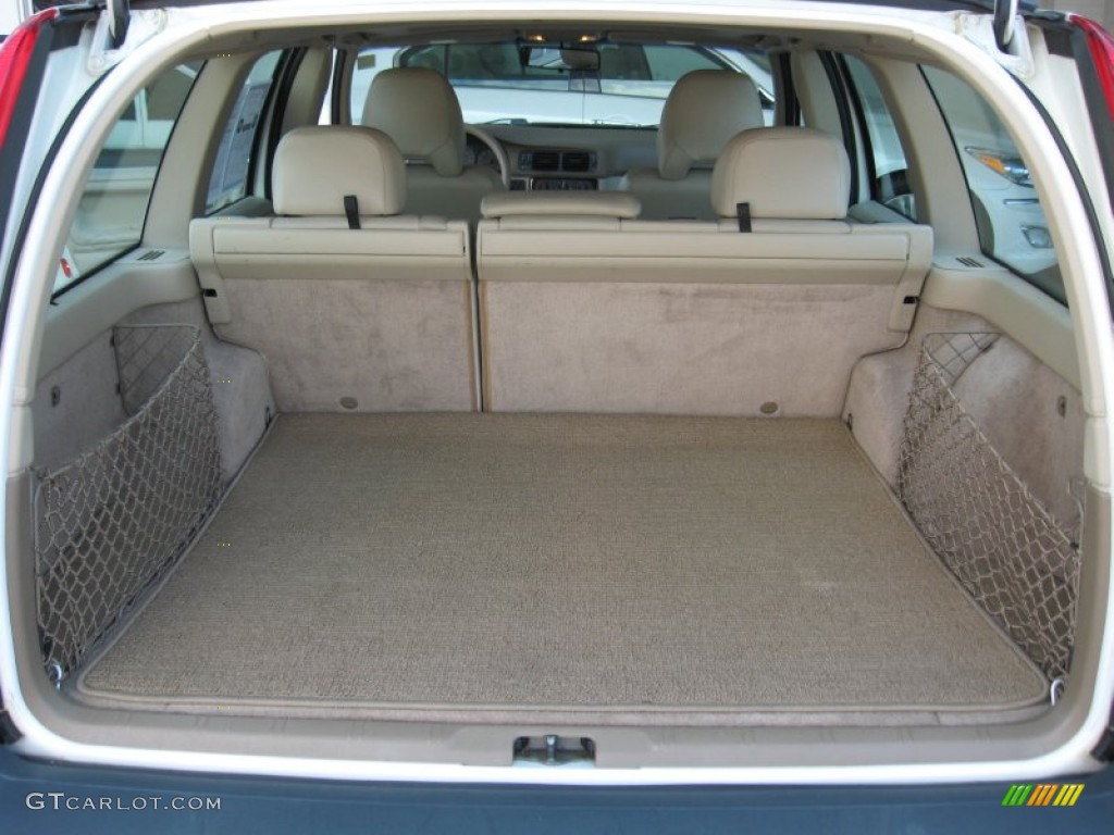 1999 V70 Wagon - White / Light Taupe photo #14