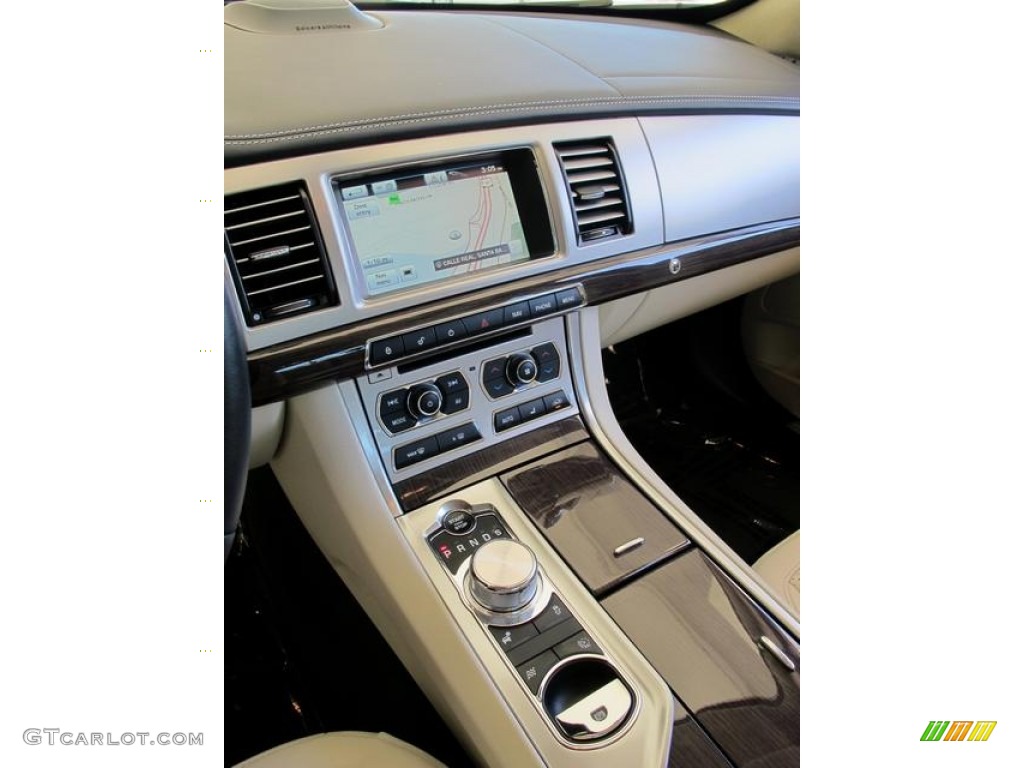 2012 Jaguar XF Supercharged Controls Photos