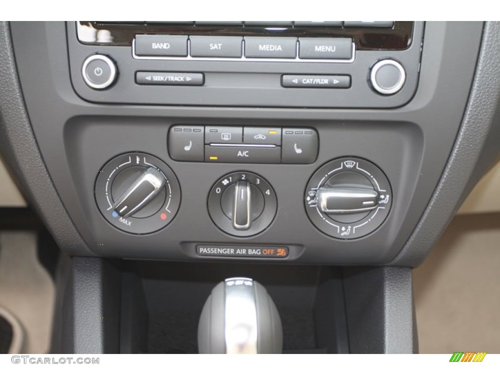 2013 Volkswagen Jetta TDI Sedan Controls Photo #69542577