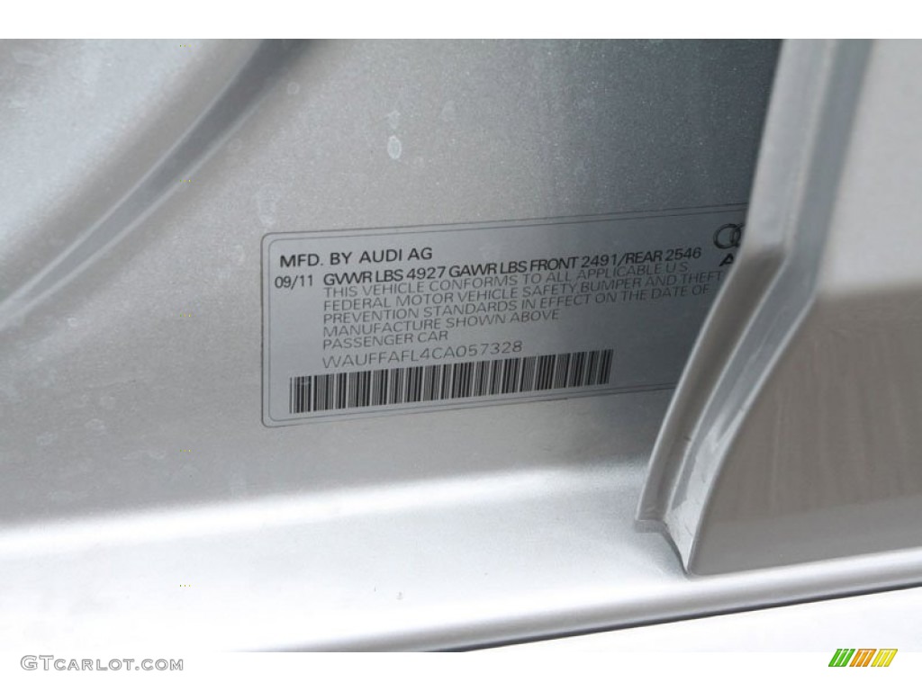 2012 A4 2.0T quattro Sedan - Ice Silver Metallic / Light Gray photo #29